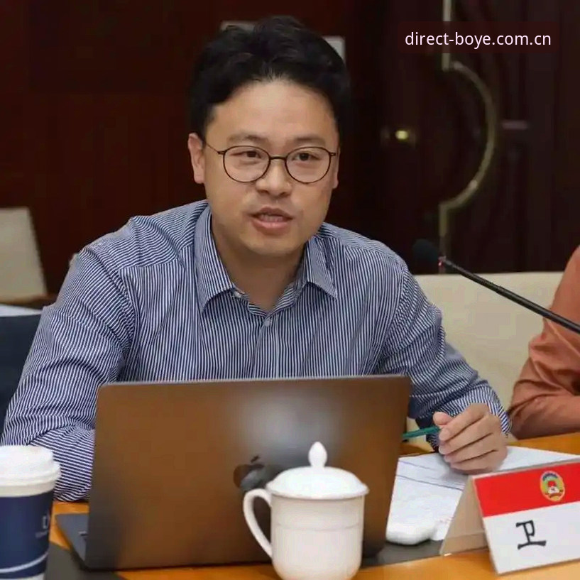 从马赛更衣室斗殴看体育总监的决策艺术——在博业体育平台重温事件关键点